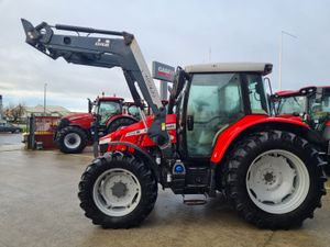 Massey Ferguson 5712S - Image 3
