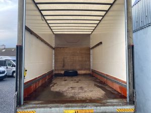 2021 VOLKSWAGEN CRAFTER 2.0TDI LUTON BOX&TAIL LIFT - Image 4