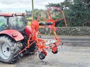 2019 Kuhn GF502 Tedder 25424 - Image 4