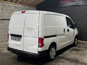 Nissan NV200 1.5L DIESEL “TAXED AND DOE” 2015 - Image 4