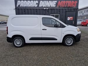 222 Citroen Berlingo High Spec - Image 3