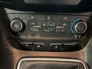 2019 Ford Transit Connect Panel Van - Image 3