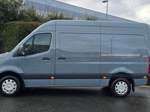 Sprinter 319/36 Select Auto - Top Spec 190bhp - Image 4