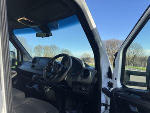 2020 Mercedes-Benz Sprinter Luton Box Van - Image 3