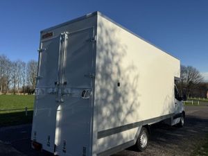 2020 Mercedes-Benz Sprinter Luton Box Van - Image 4