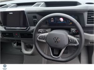 Volkswagen Crafter Highline LWB 140bhp auto - Image 2