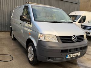 Volkswagen transporter 2006 2.5 TDI 6 speed - Image 2