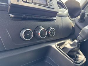 2021 Nissan NV400 Dropside Van - Image 3