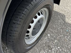 2022 Mercedes-Benz Sprinter Luton Box Van - Image 2