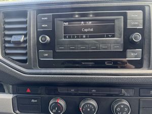 2022 Volkswagen Crafter Luton Box Van - Image 3