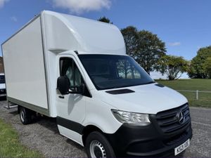 2021 Mercedes-Benz Sprinter Luton Box Van - Image 2