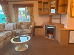 BEAUTIFUL HOME THAT TICKS ALL THE BOXES - Image 3