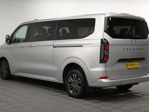 Ford Tourneo Custom 320 EcoBlue Titanium Luxe Auto - Image 4
