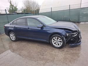172 Volkswagen Passat  Blue Motion  1.6 TDI - Image 2