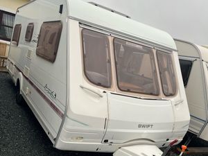 Swift caravan Fixed bed - Image 2