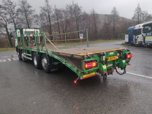 2019 DAF CF 410 8X2 with 30ft Beavertail - Image 4