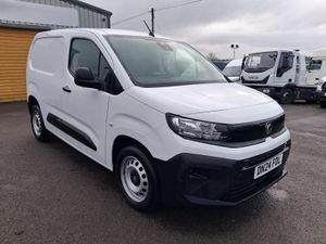 2024 Vauxhall Combo Small Panel Van - Image 2