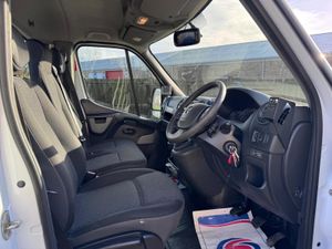 2018 Vauxhall Movano Dropside Van - Image 3