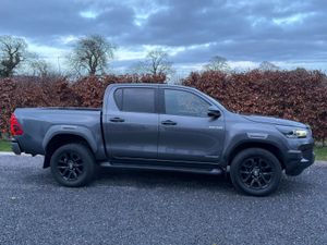 2021 Toyota Hilux Invincible X 2.8 Auto 5 Seat N1 - Image 3