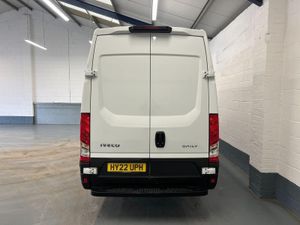 2022 Iveco Daily High Roof Panel Van - Image 3