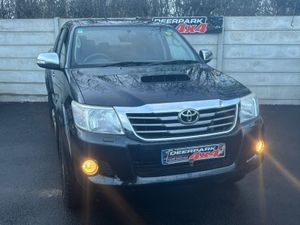 2014 (142) Toyota Hilux Invincible X Crewcab - Image 3