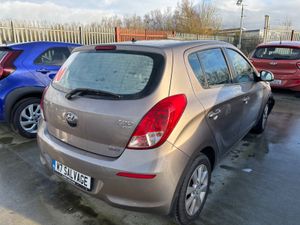 13 i20 Petrol NCT 7/26 Starting - Image 3