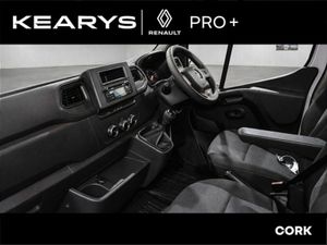 Renault Master LM35 135 Business MY22 INC VAT - Image 2