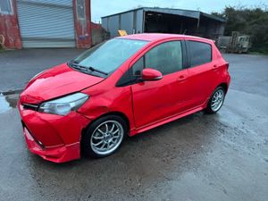 2014 Toyota vitz  Automatic - Image 2