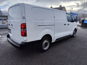 2022 Vauxhall Vivaro 1.5 cdti dynamic - Image 4