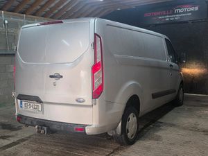 FORD TRANSIT CUSTOM 2.0L LWB  2019 - Image 4