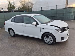 2015 Toyota Corolla 1.5 Hybrid Automatic - Image 2