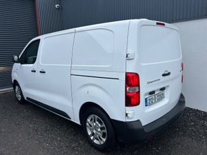 Citroen Dispatch 2021 ‘ Air con - 3 seats - Image 3