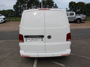 2022 Volkswagen Transporter T30 SWB - Image 4