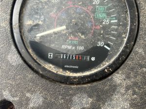 2000 Same Explorer 90 with Loader - Image 4