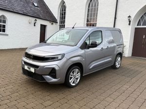 2024 (242Reg) Opel Combo Sportive NO VAT! - Image 3