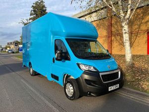 2022 Peugeot Boxer Luton Box Van - Image 2