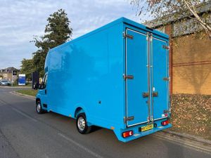 2022 Peugeot Boxer Luton Box Van - Image 4