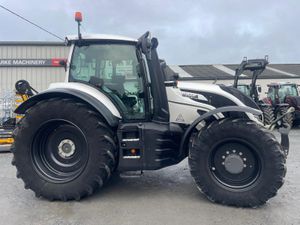 Valtra T235 Versu - 2,600 hrs - Just In - Image 2