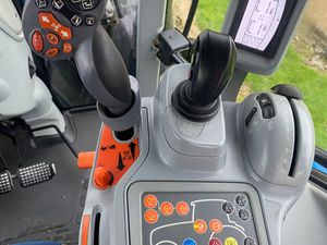 New Holland T6.180 DC - Image 2