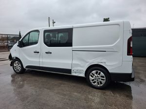 202 Renault Trafic  Crew Cab sport  2.0 Diesel - Image 3