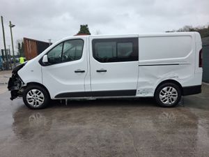 202 Renault Trafic  Crew Cab sport  2.0 Diesel - Image 4
