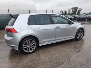 ?2015 Volkswagen Golf  1.2 tsi - Image 3