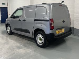 2020 Peugeot Partner Small Panel Van - Image 4