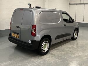 2020 Peugeot Partner Small Panel Van - Image 2