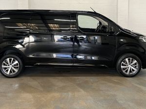 2023 Toyota ProAce Panel Van - Image 3
