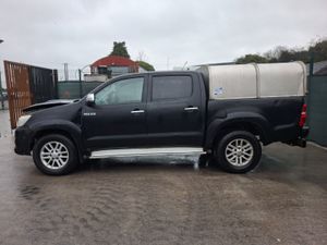 2016 Toyota Hilux  3.0 D4D - Image 4