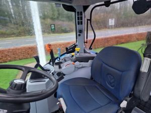 2019 New Holland T6.180 EC - Image 2