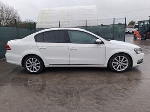 132 Volkswagen Passat Bluemotion Tdi Very Light Da - Image 3