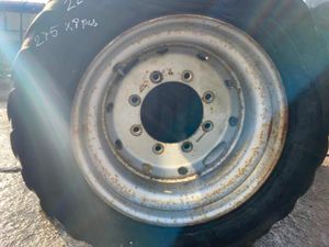 26.5  / 22.5 TRAILER RIMS AND TYRES........4109. - Image 3