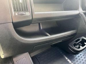 2021 Peugeot Boxer Luton Box Van - Image 3